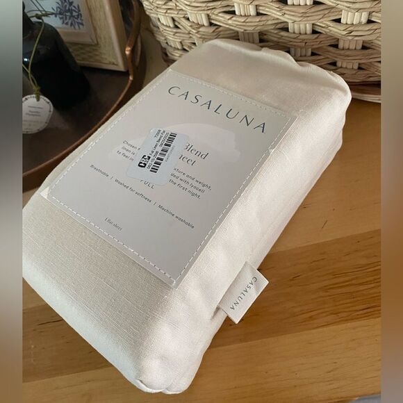 Casaluna Other - Casaluna Linen Blend Flat Sheet in Cream